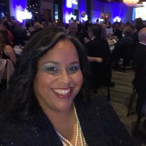 Meet your Posher, Elizabeth